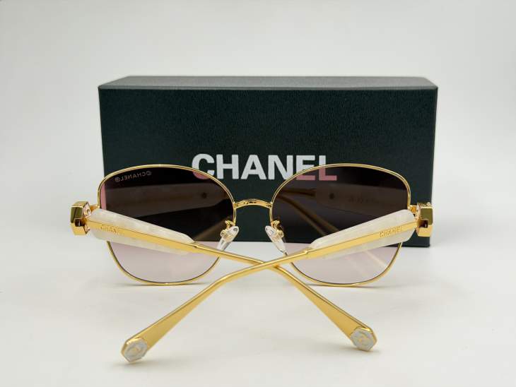 Picture of Chanel Sunglasses _SKUfw80879946fw